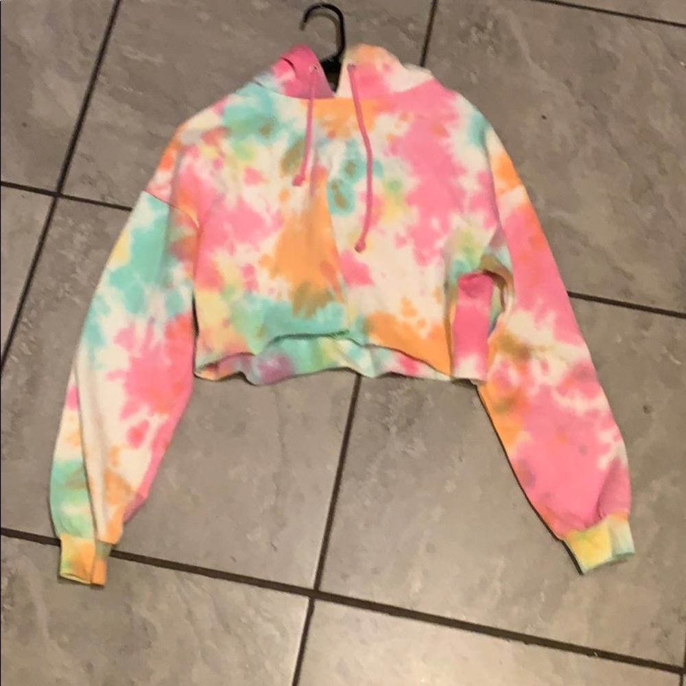 Tie dye crop hoodie